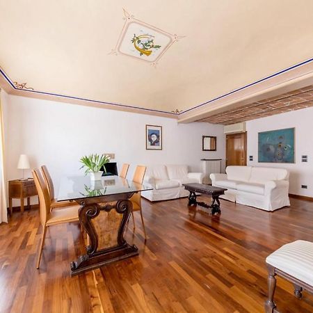 شقة Royal Domus Perugia - Via Mazzini المظهر الخارجي الصورة